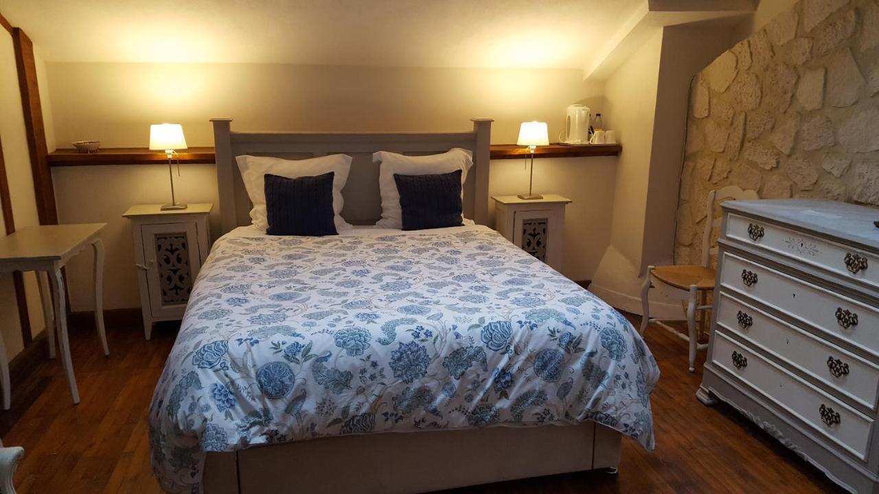 Les Tilleuls Bed & Breakfast Saint-Pé-Delbosc Екстериор снимка
