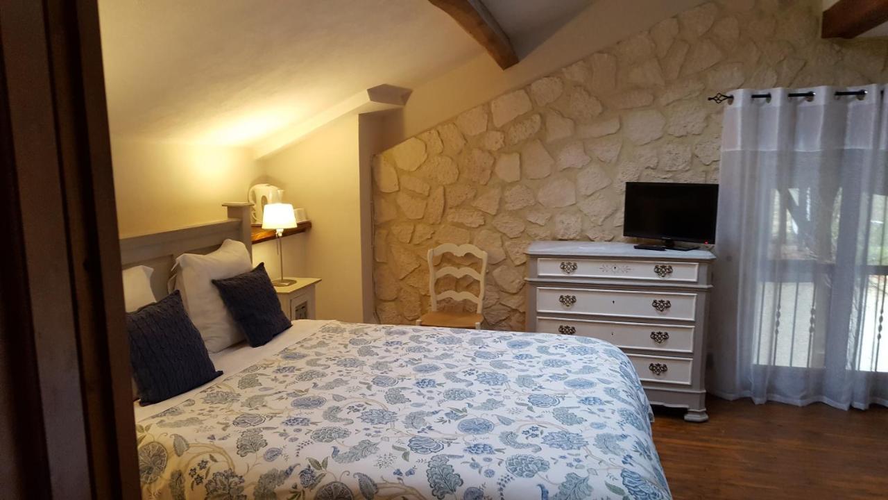 Les Tilleuls Bed & Breakfast Saint-Pé-Delbosc Екстериор снимка