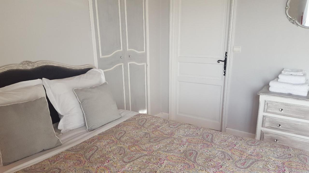 Les Tilleuls Bed & Breakfast Saint-Pé-Delbosc Екстериор снимка